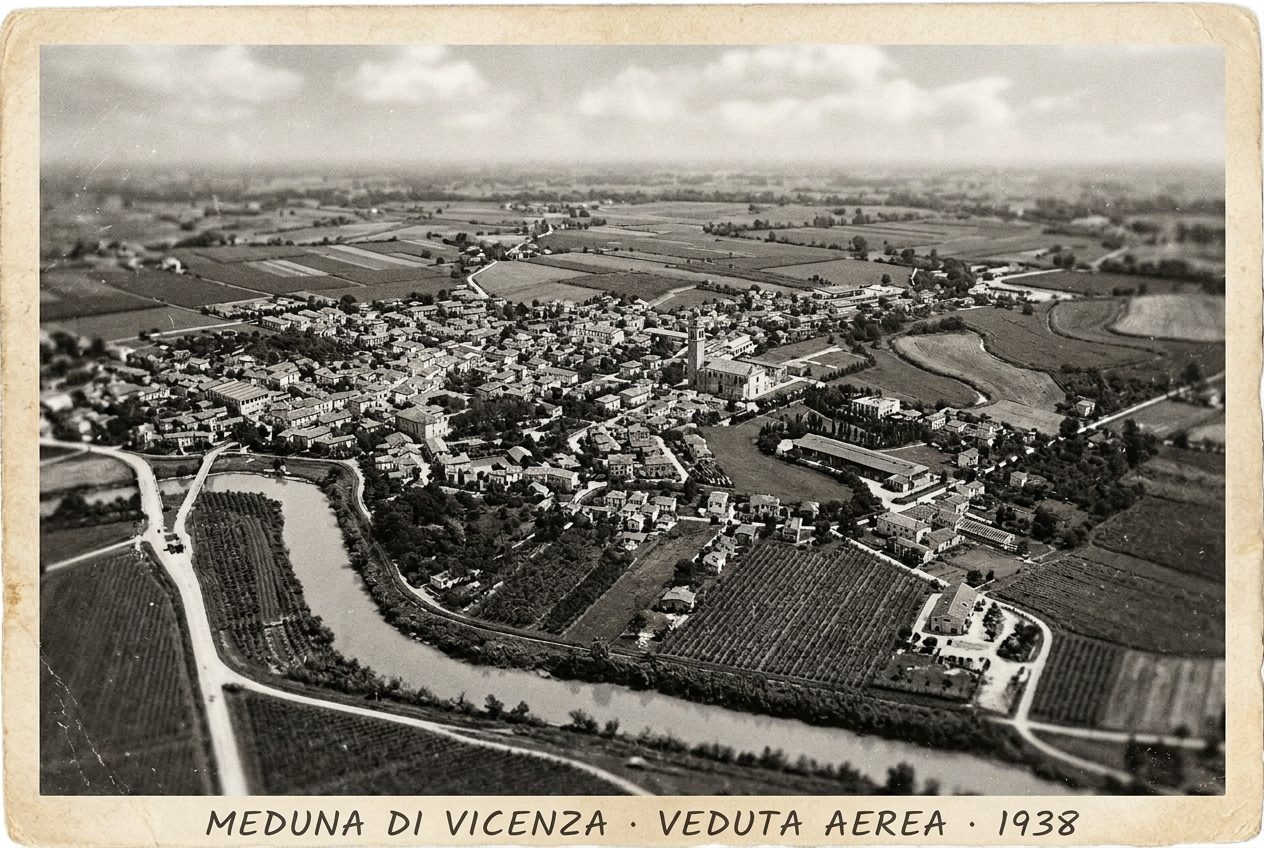 Vista aérea antigua del pueblo de Meduna, Treviso